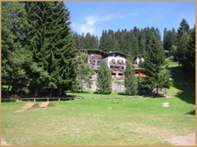Hotel Touring-1