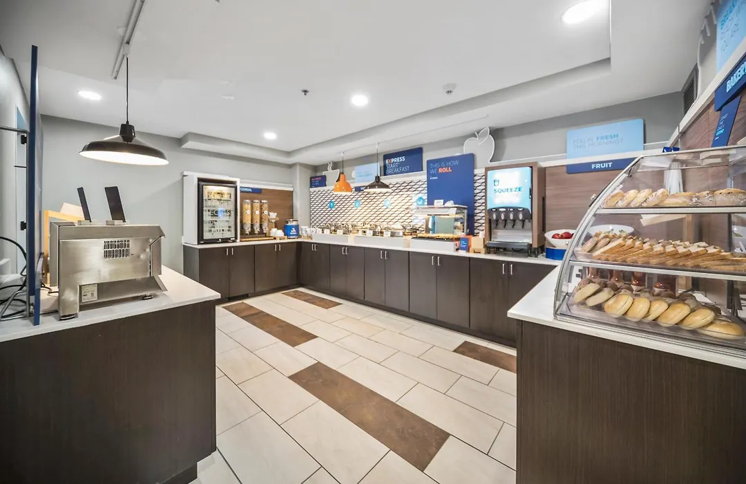 Holiday Inn Express Chicago Northwest-Vernon Hills By Ihg-1