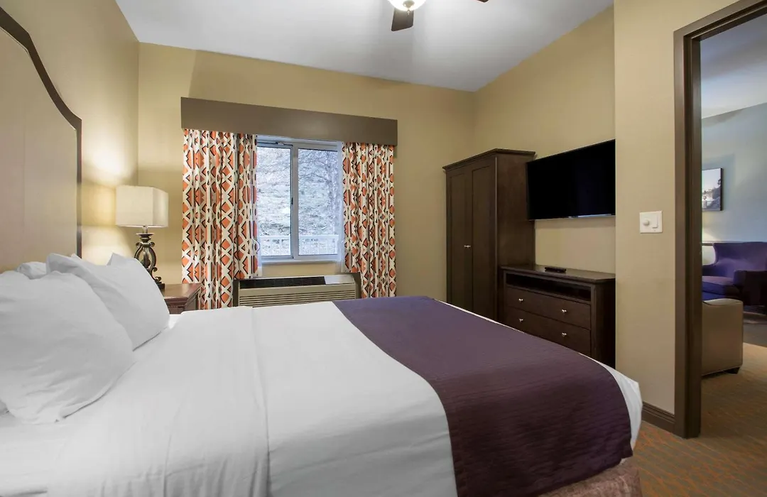 Bluegreen Vacations Odyssey Dells Resort-1