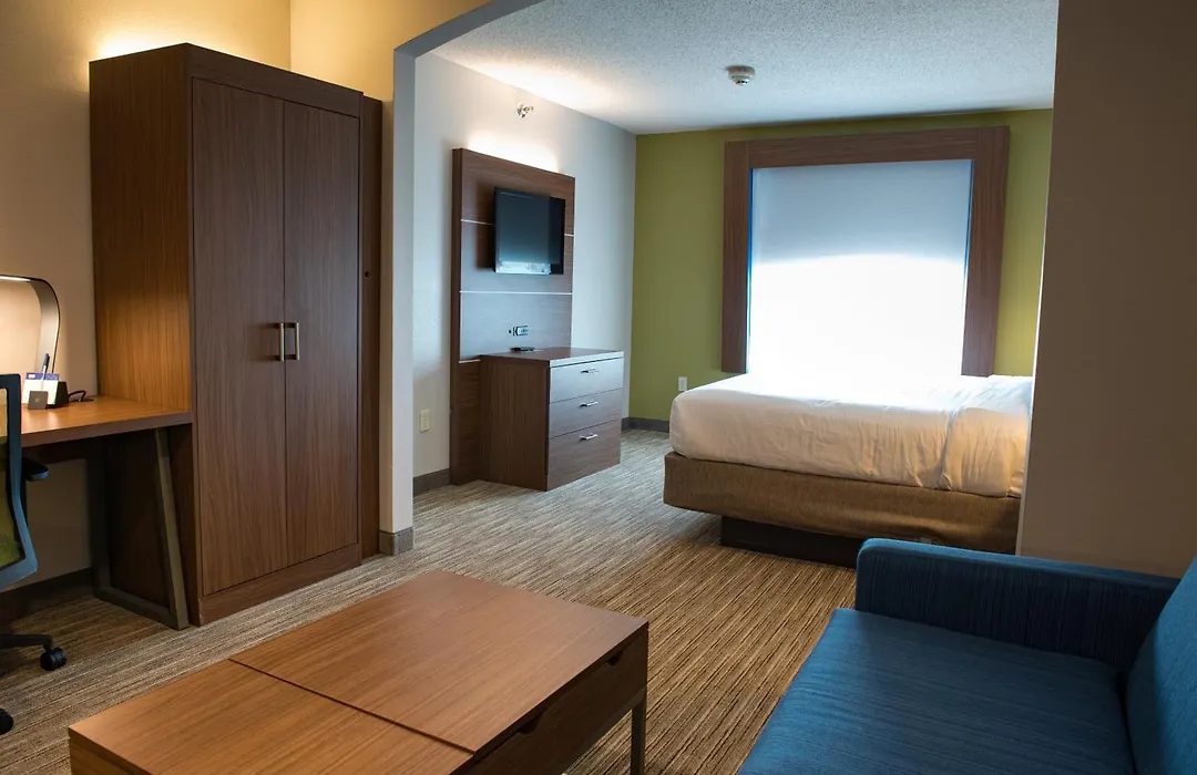 Holiday Inn Express Hotel & Suites Elkhart-South By Ihg-1