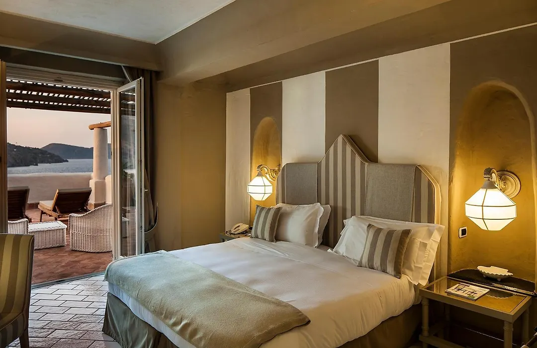 Therasia Resort Sea And Spa - The Leading Hotels Of The World-1