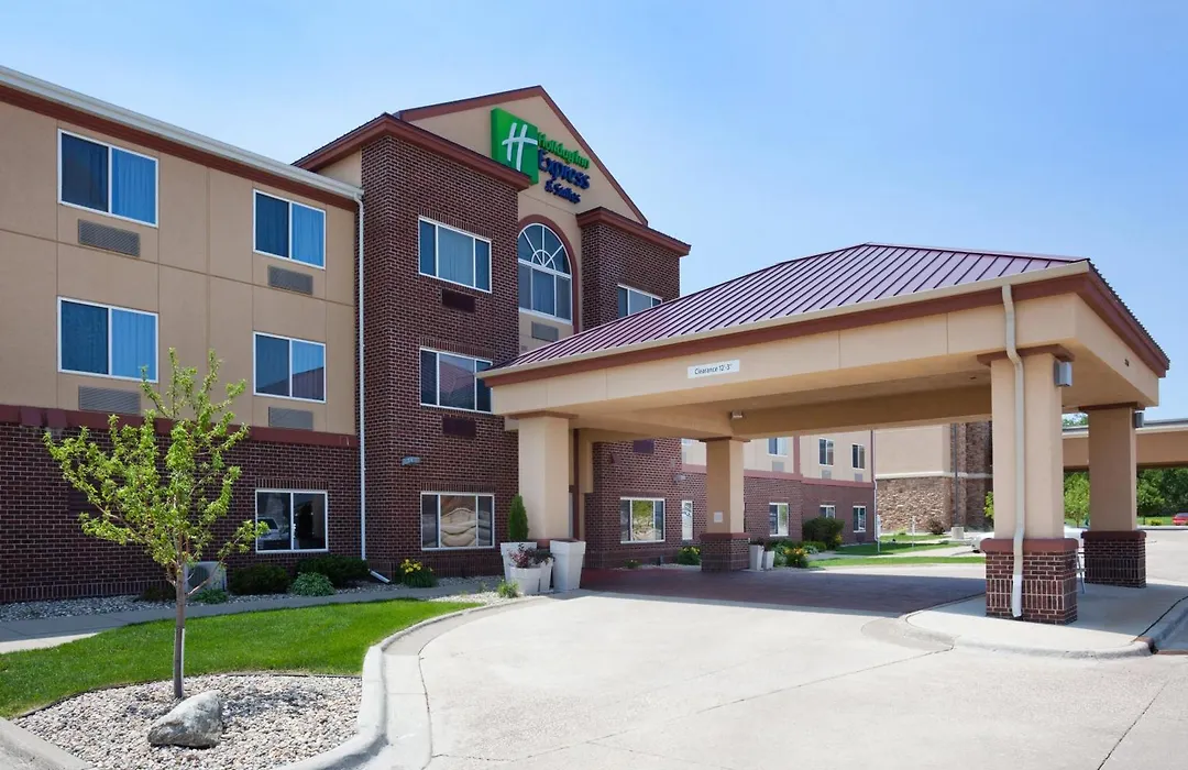 Holiday Inn Express & Suites Aberdeen By Ihg-1