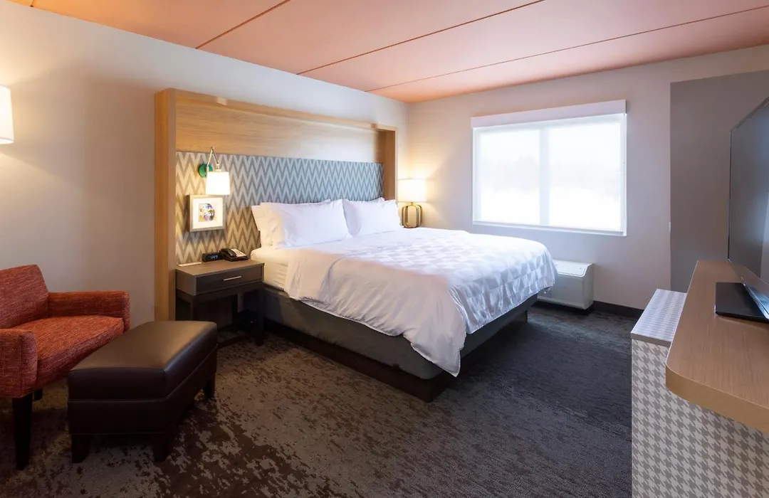 Holiday Inn Marquette By Ihg-1
