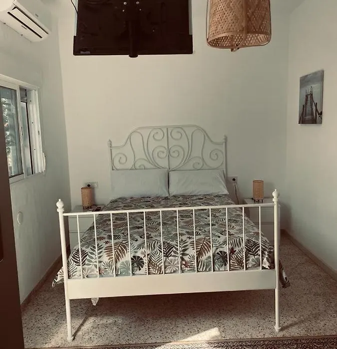 Amir B&B-1