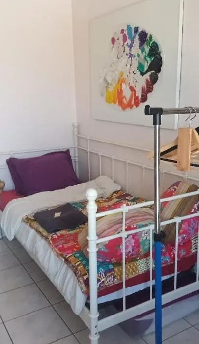 Chambre Chez L Habitant-1