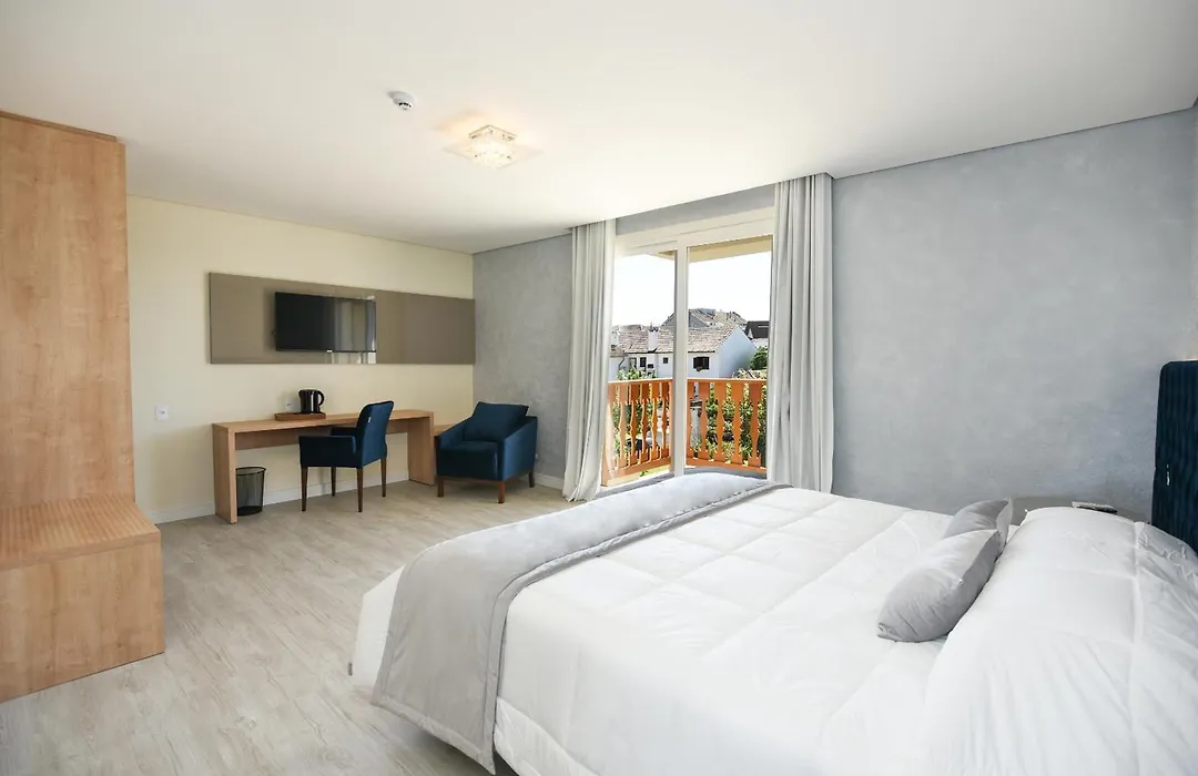 Hotel Alles Berg-1