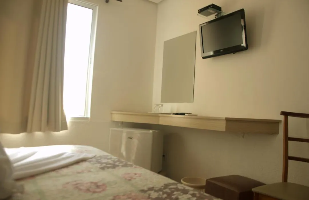 Crigial Hotel-1