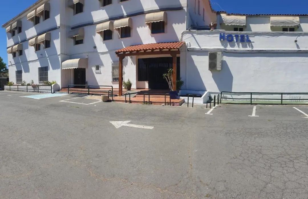 Hotel Rural Puerta De Plasencia-1