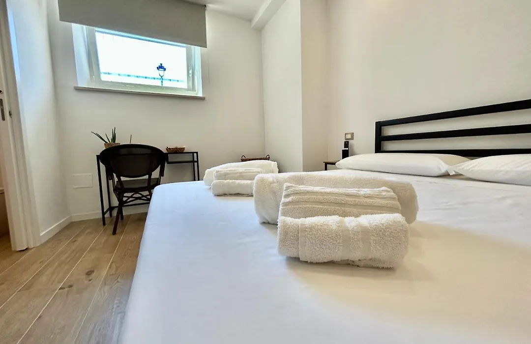 Sperlonga Sul Mare - UN LETTO IDEALE-1