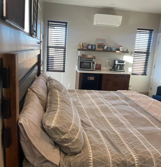 Bent Canyon Suite-1