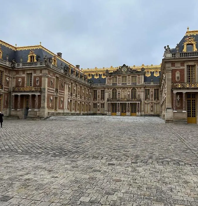 Near Castle Of Versailles Cozy Room With Breakfast And Parking-1