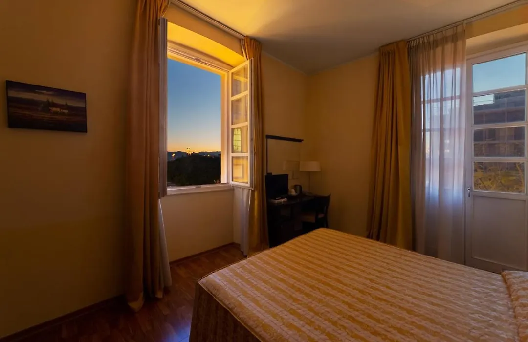 Hotel Due Colonne-1