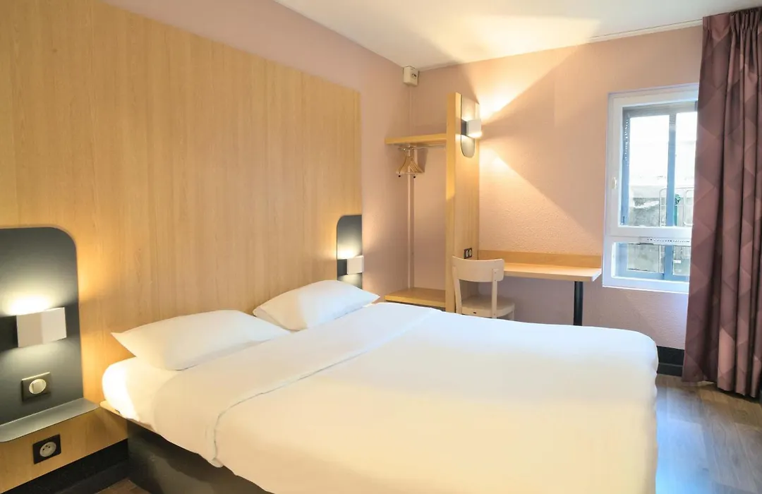 B&B HOTEL Dreux Centre-1