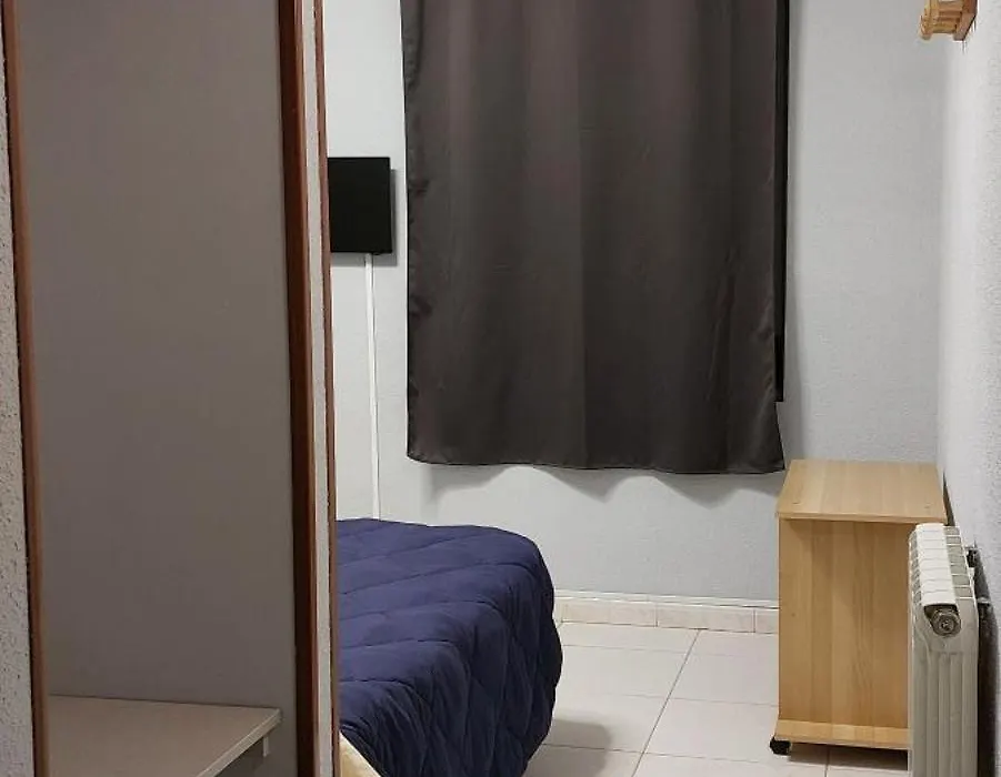 Hostal Rosales-1