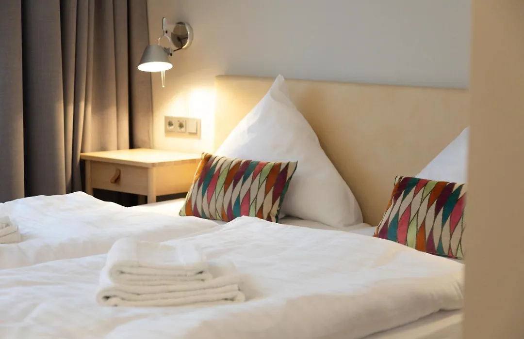 Hotel Herrnbrod & Staendecke-1