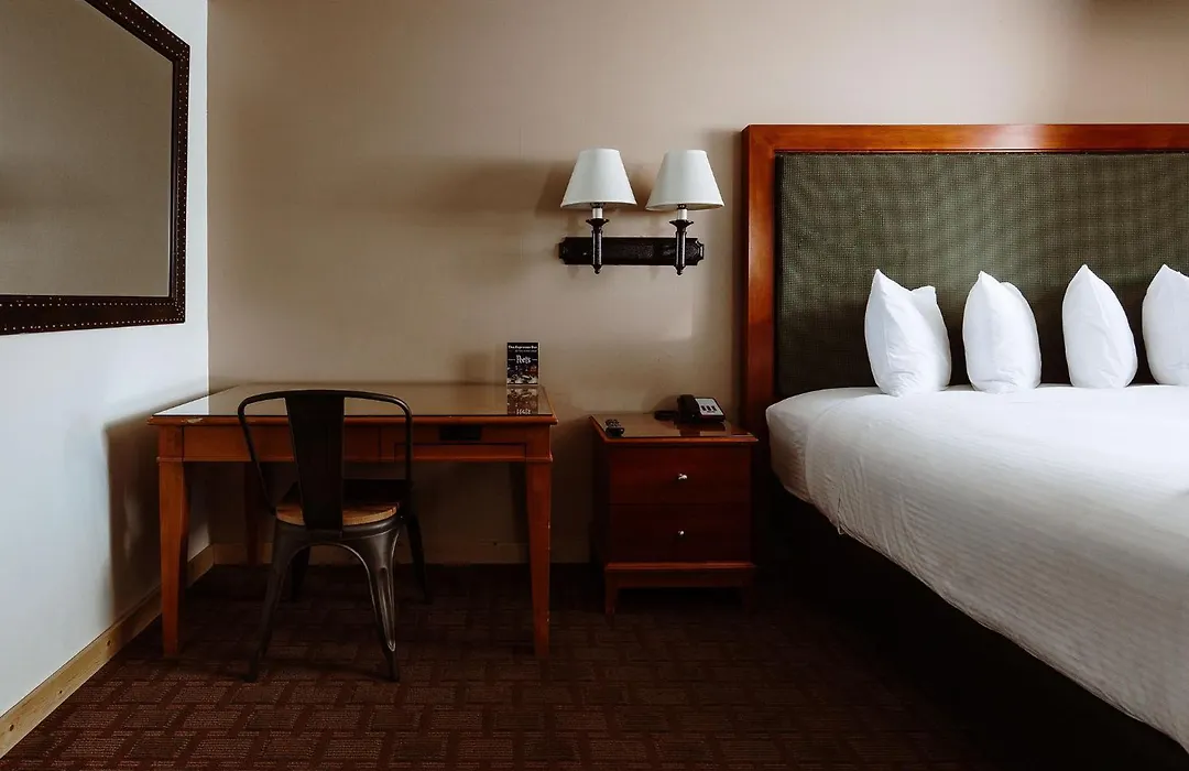 Taos Valley Lodge-1
