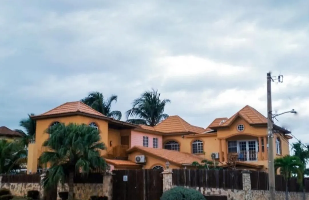 Jobs Inn Jamaica-1