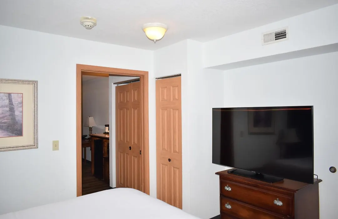 Wingate Suites By Wyndham Youngstown - Austintown-1