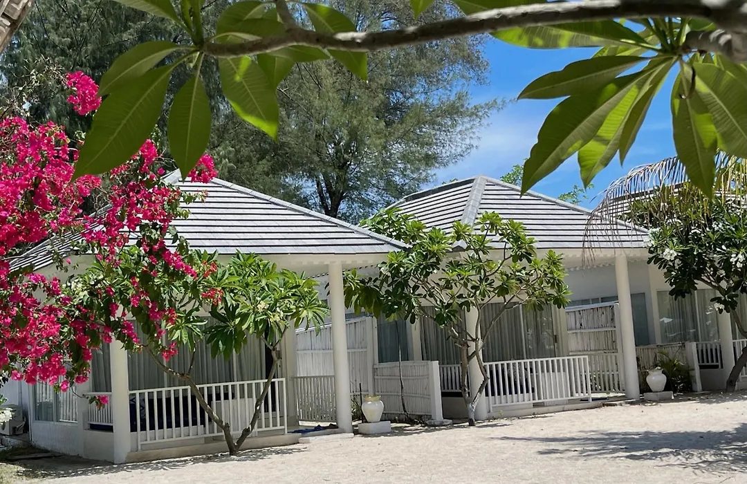 Seri Resort Gili Meno - Adults Only-1