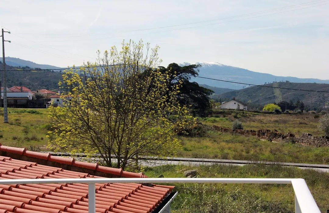 Quartos Em Vivenda Serra Da Estrela-1