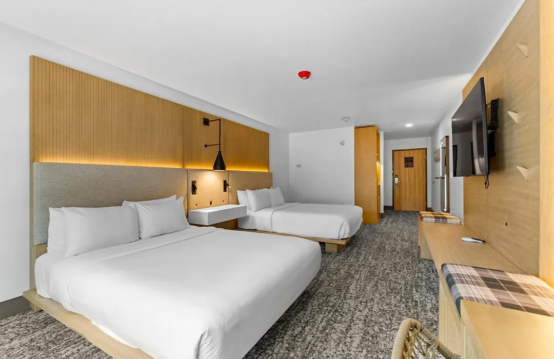 The Evergreen Hotel-1