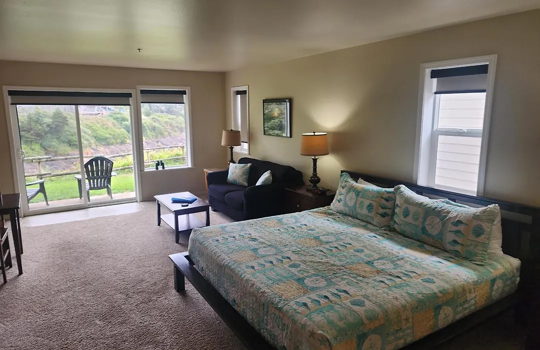Inn At Arch Rock-1