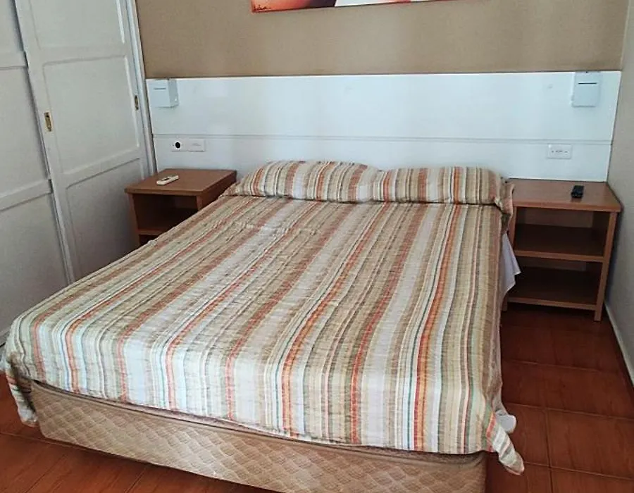 Gonzaga Flat-1