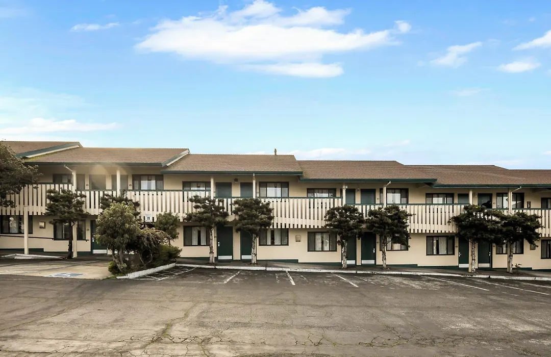 Scottish Fairway Inn-1