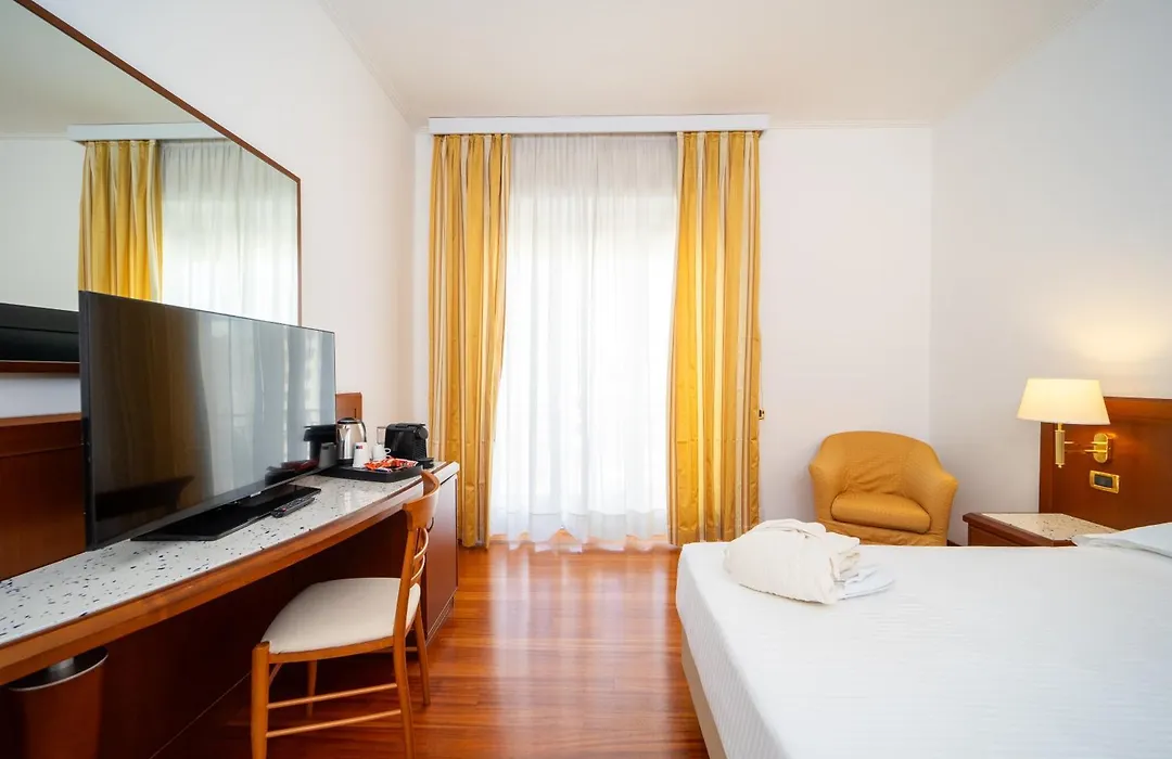 Hotel Europa-1