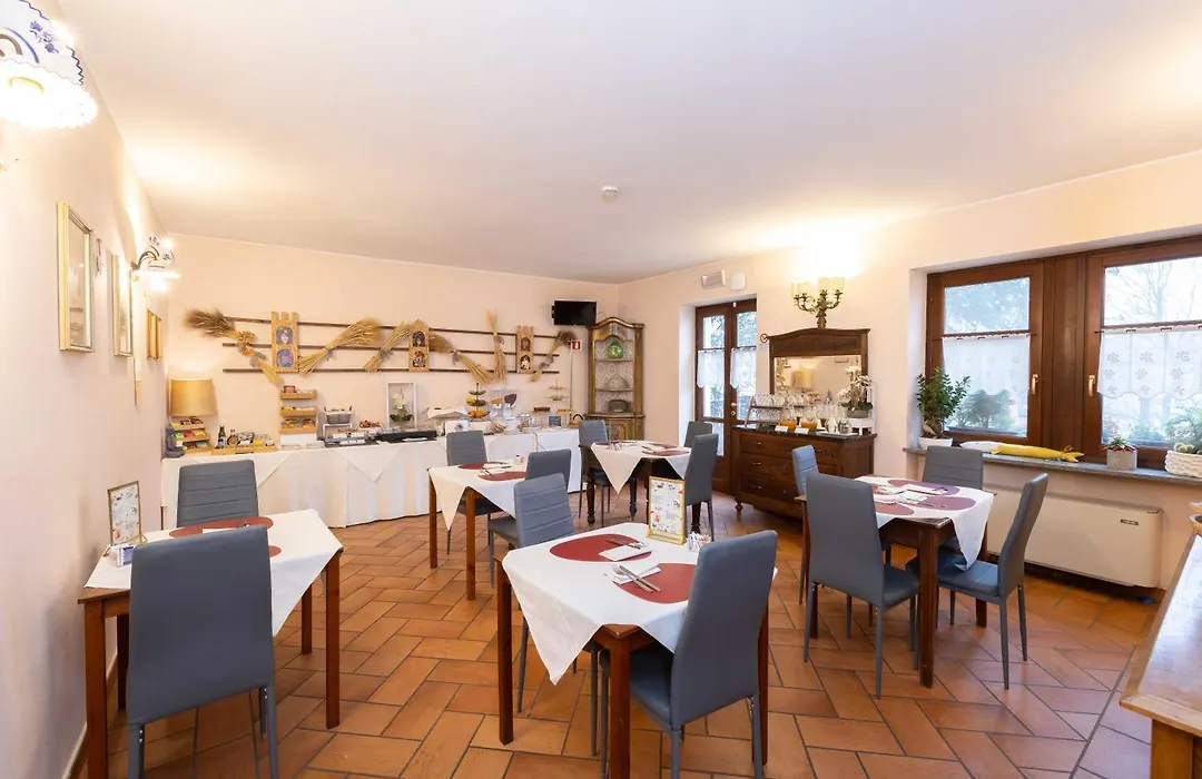 Hotel La Fertè-1