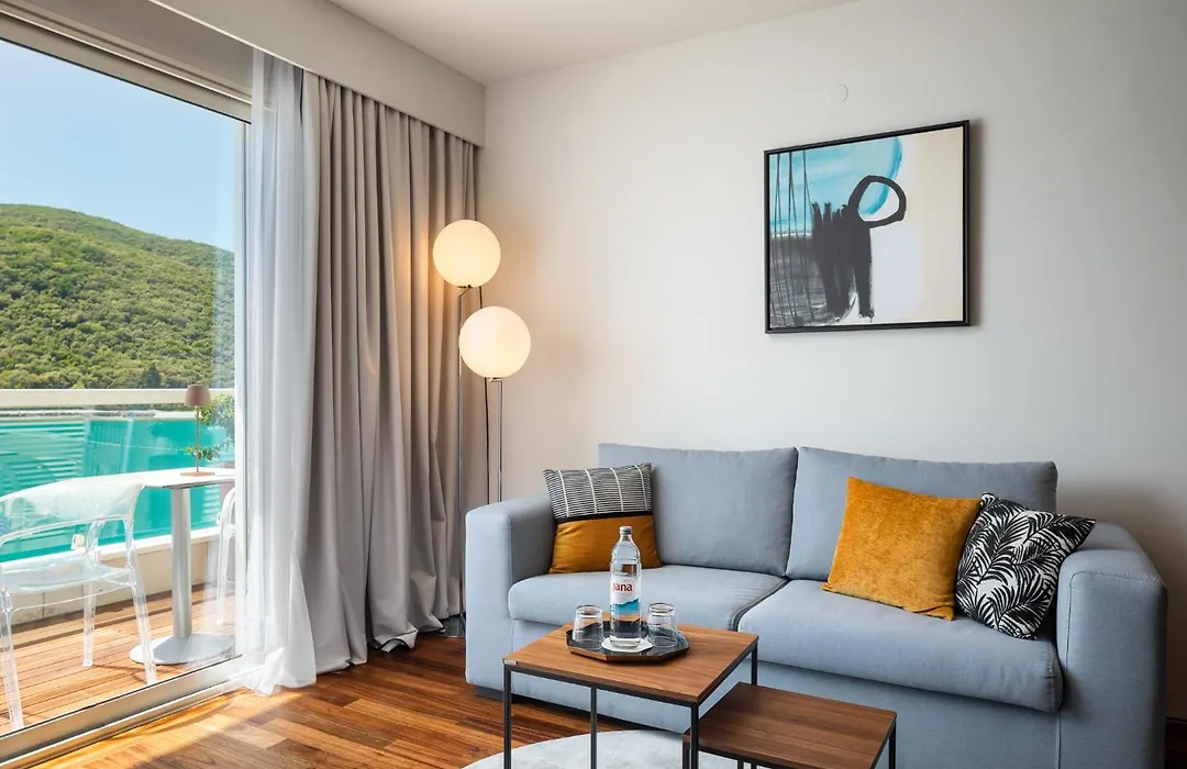 Boutique Hotel Adoral-1