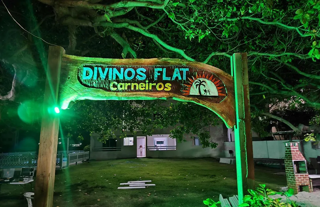 Divinos Flat Carneiros-1