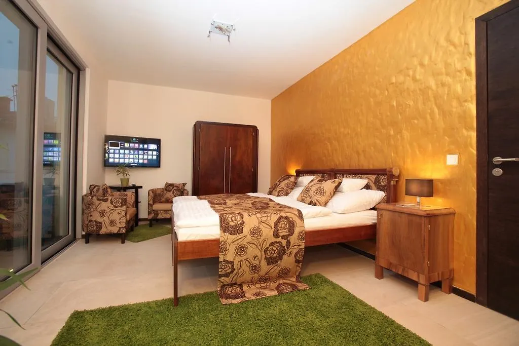 Parliament Penthouse Boutique B&B-1