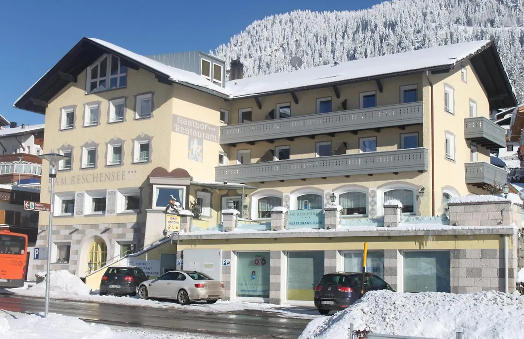 Hotel Am Reschensee-1