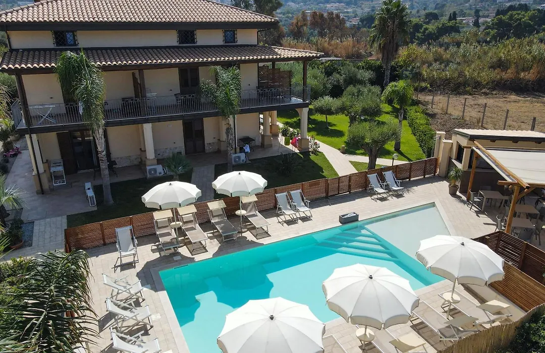 Villa D'Aquino-1