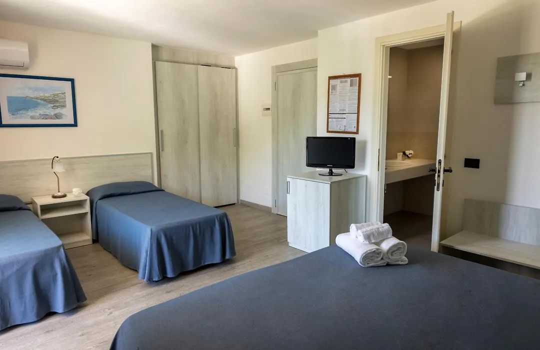 Hotel del Faro - Pugnochiuso Resort-1