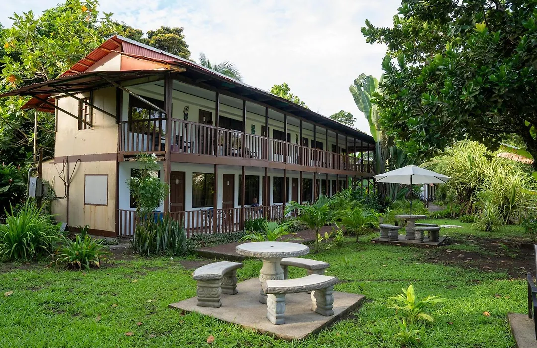 Hotel Tortuguero Beachfront-1