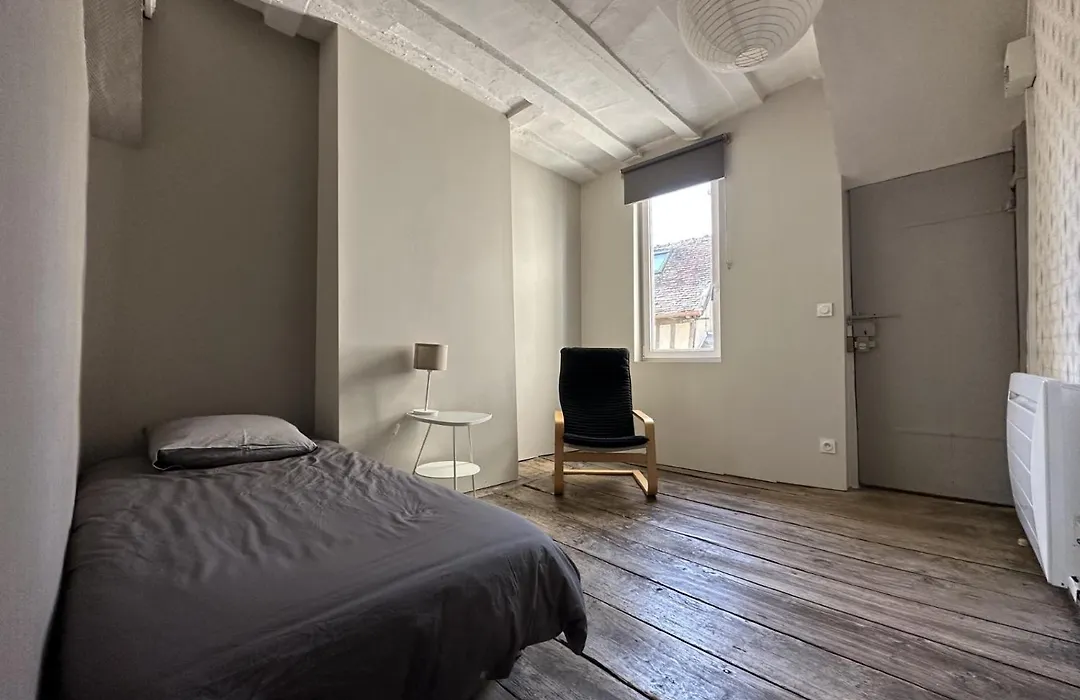 Chambre dans maison originale en centre ville-1