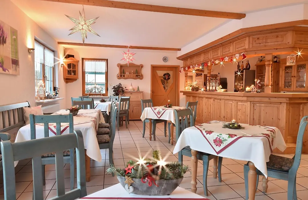 Landhotel Jungbrunnen-1