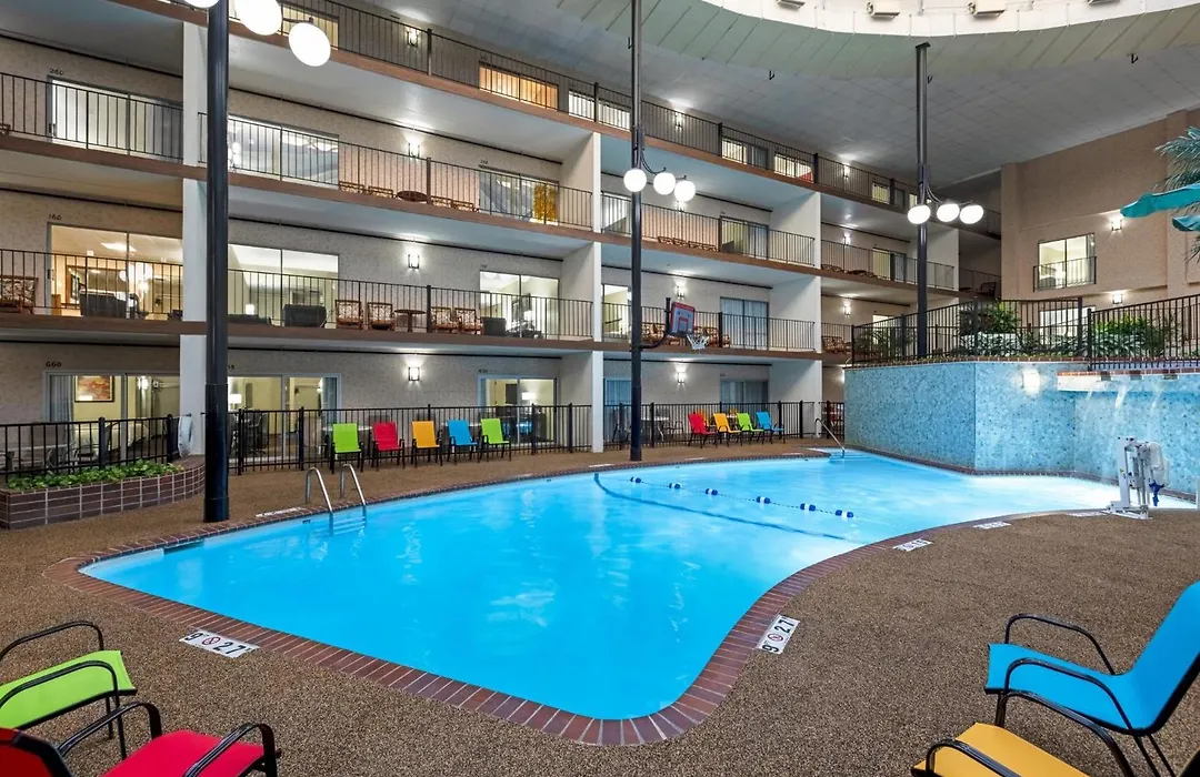 Holiday Inn Des Moines-Airport Conf Center By Ihg-1