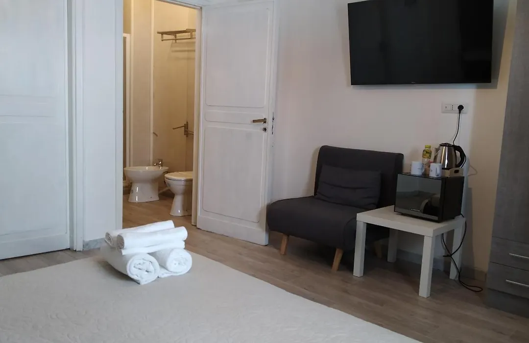 Cconforthotels R&B Gary House-1