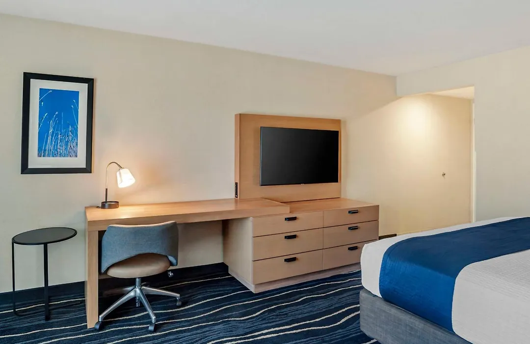 Best Western Plus Marina Gateway Hotel-1