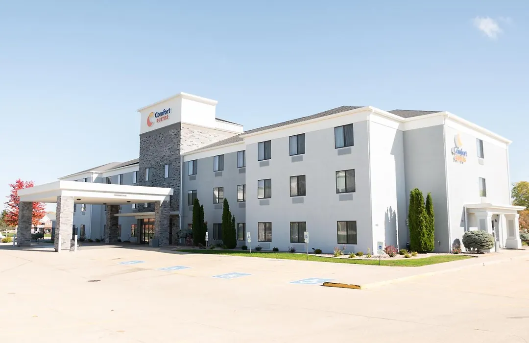 Comfort Suites Bloomington I-55 And I-74-1