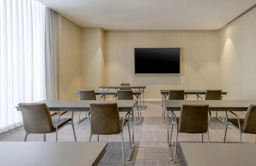 Ac Hotel Valencia By Marriott-1