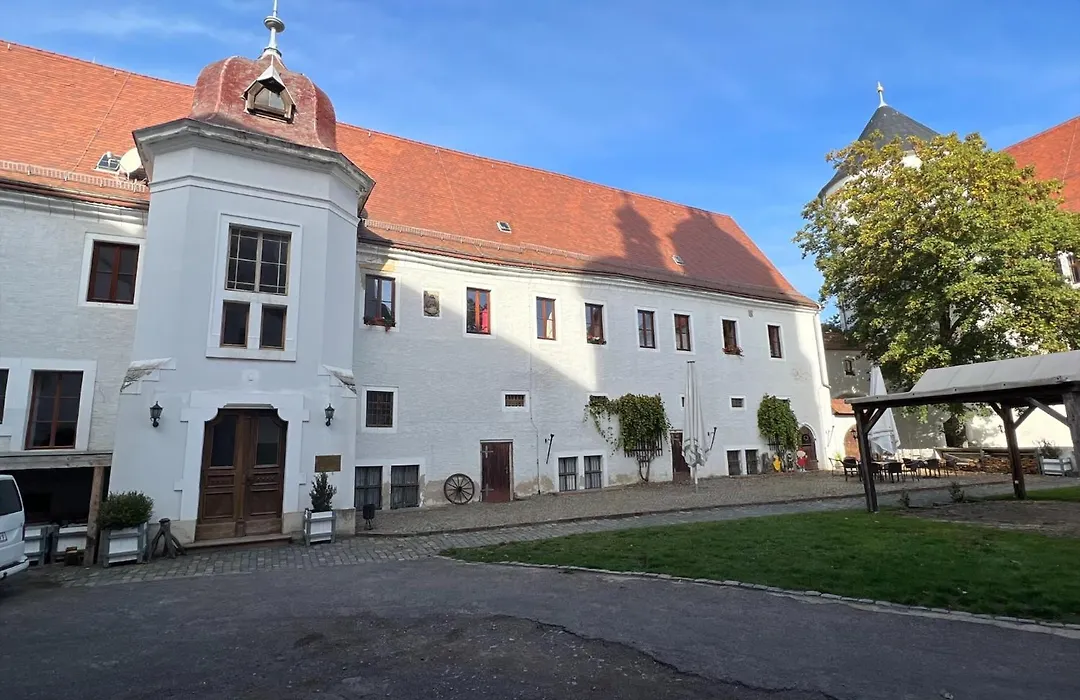 Schloss Hotel Wurzen-1