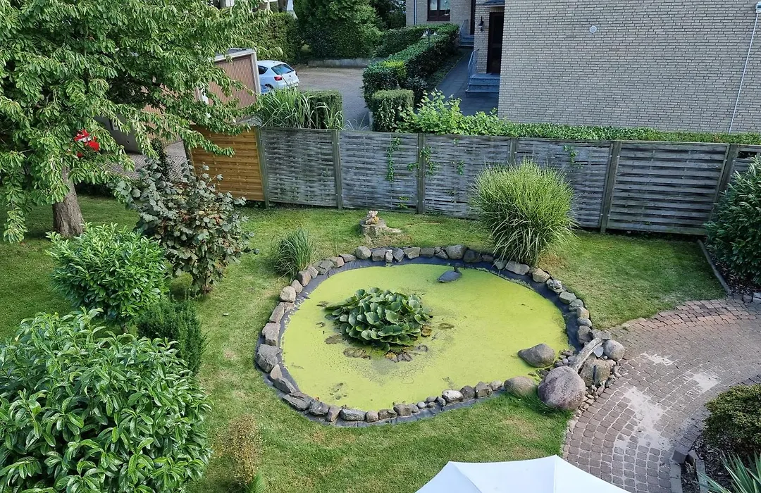 STAYaWHILE Apartment COMFORT nähe Herzzentrum, Bali Therme, Kurpark GOP, free Parking, Netflix, Boxspringbett, neues Duschbad-1