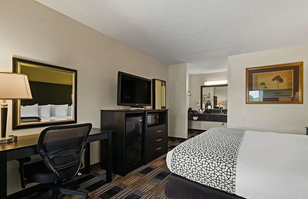 Best Western Windsor Suites-1
