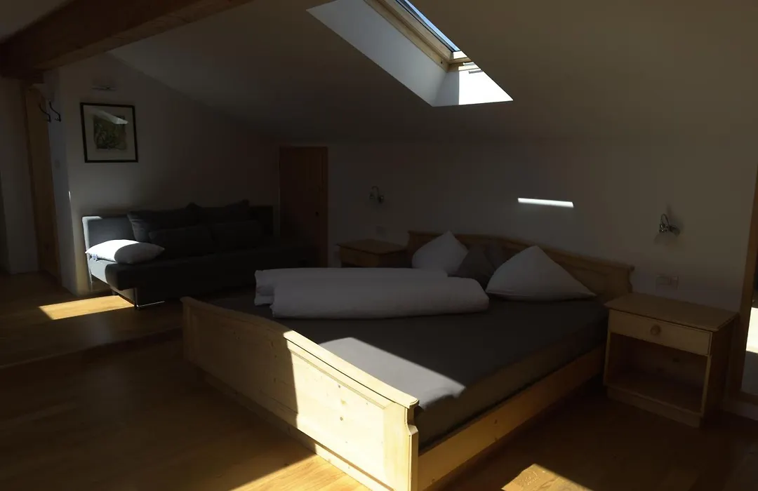 Garni Residence Trocker-1