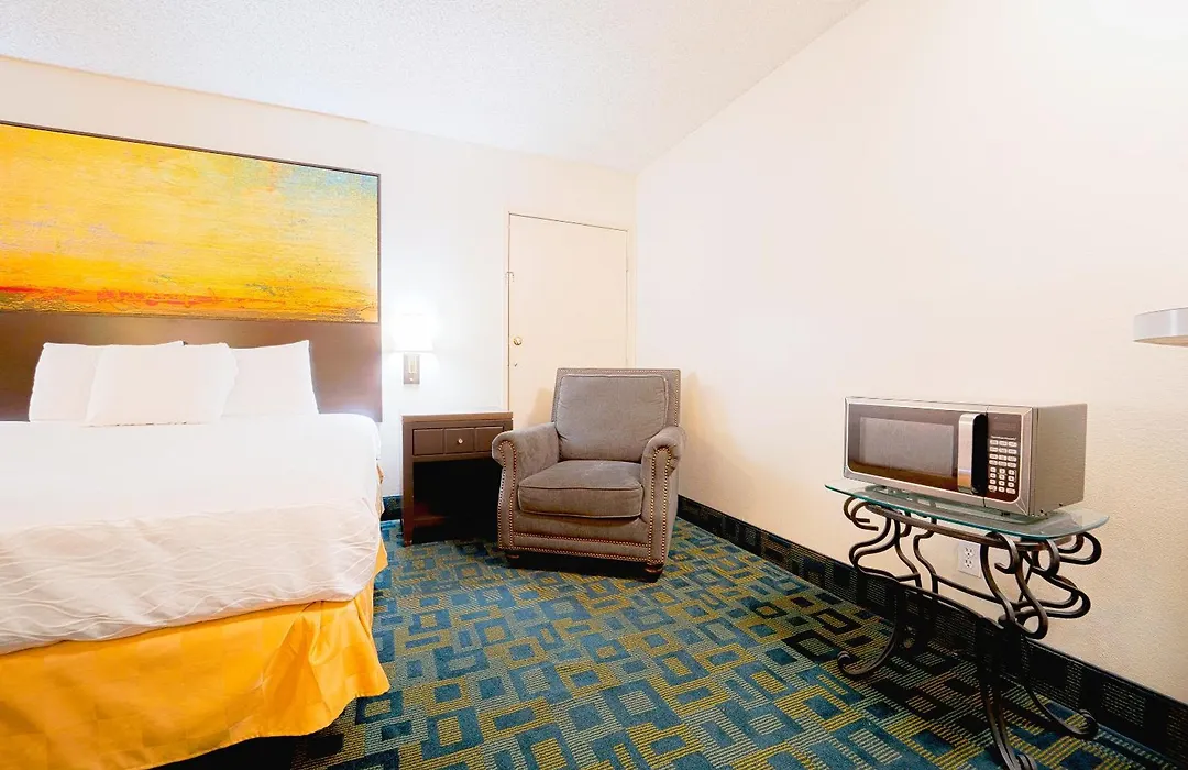 Royal Plaza Inn-1