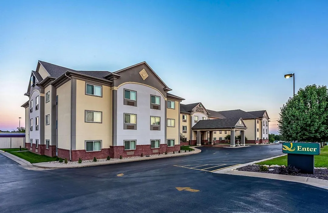 Quality Inn & Suites Hannibal West-1